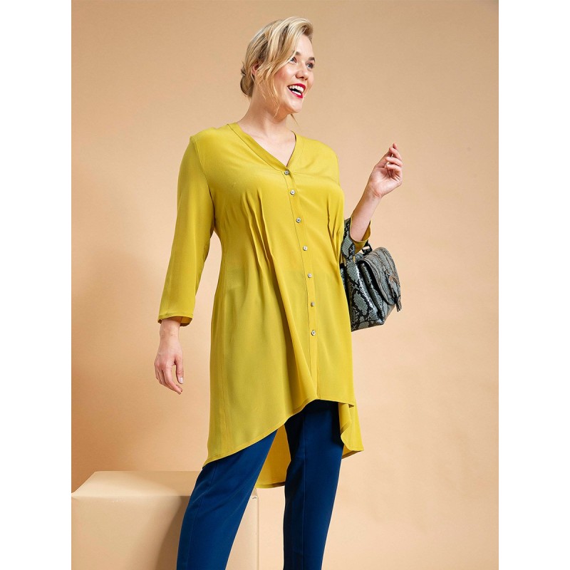 Pattern Blouse of a flared...