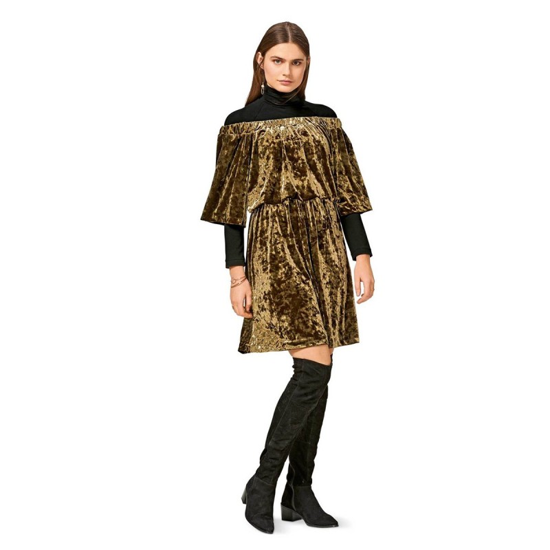 Pattern Dress with a Carmen...