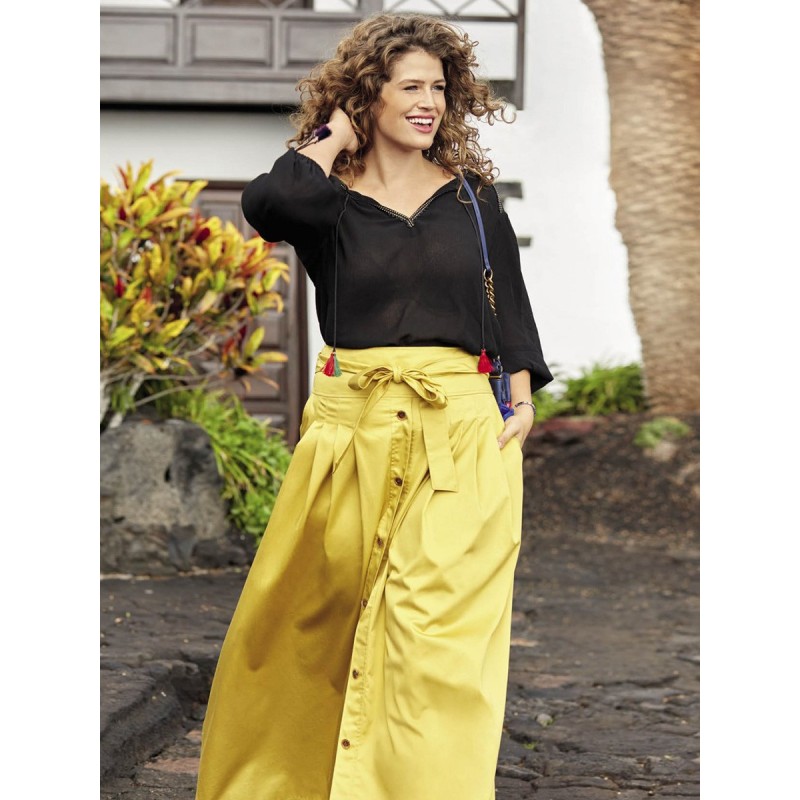 Pattern Midi skirt on a...