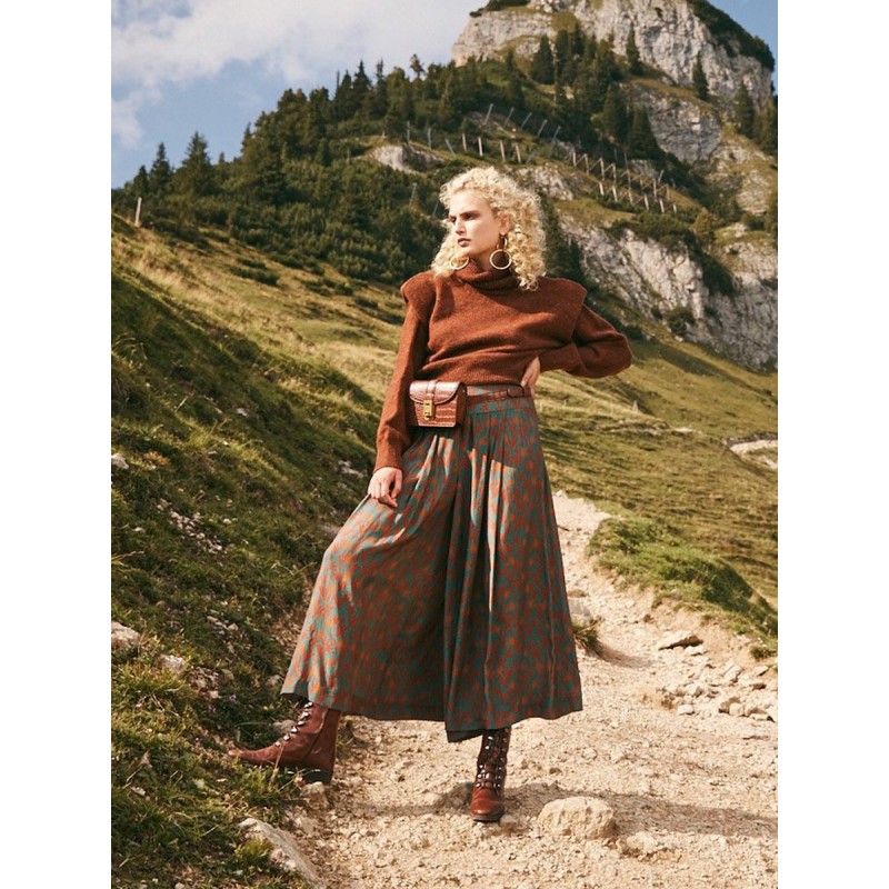 Pattern Skirt-trousers of a...