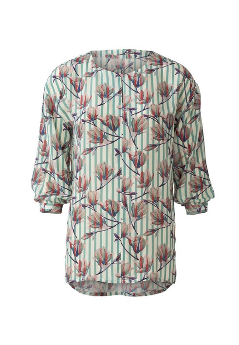 Pattern Blouse of a simple cut with an elongated back (Burda 1/2020, pattern number 6212 B)