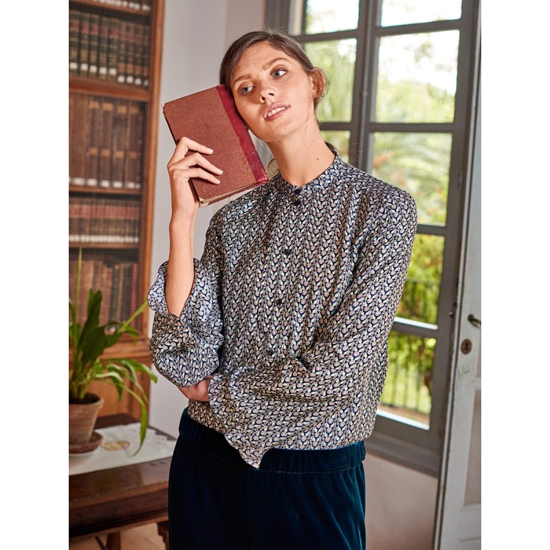 Pattern Straight-cut blouse...