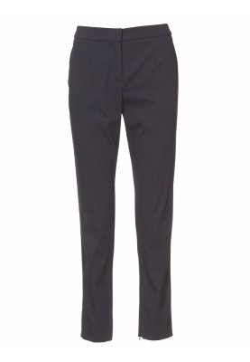 Pattern Pants with a narrow cut in a casual style (Burda 8/2010, pattern number 108 C)