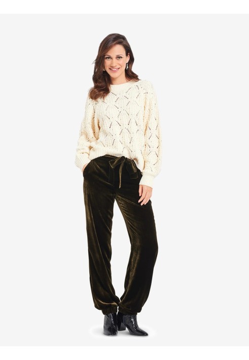 Pattern Joggers made of velvet (Burda 2/2018, pattern number 6371 A)