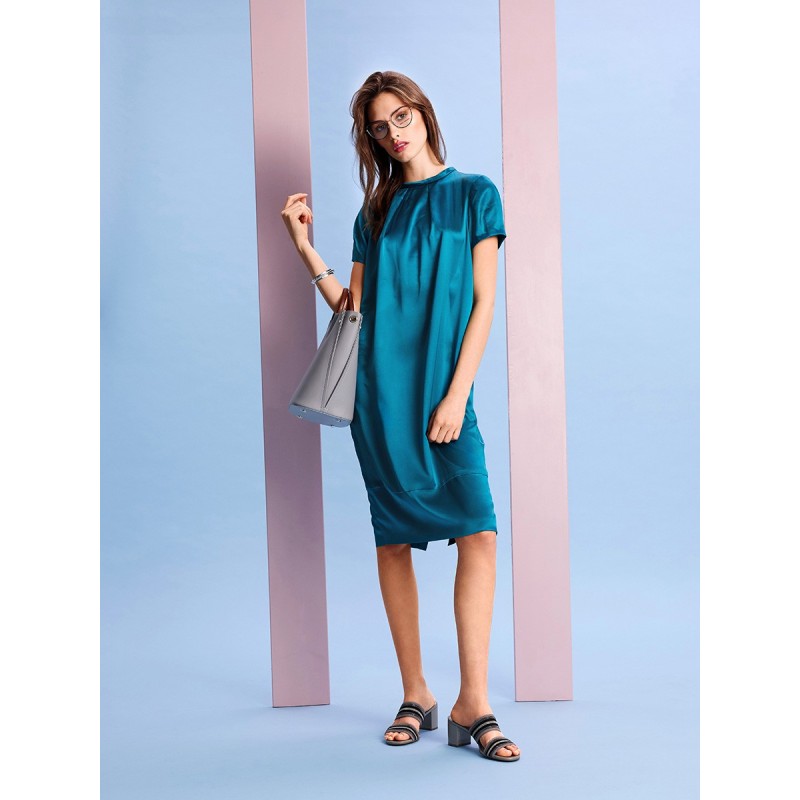 Pattern O-line dress with...