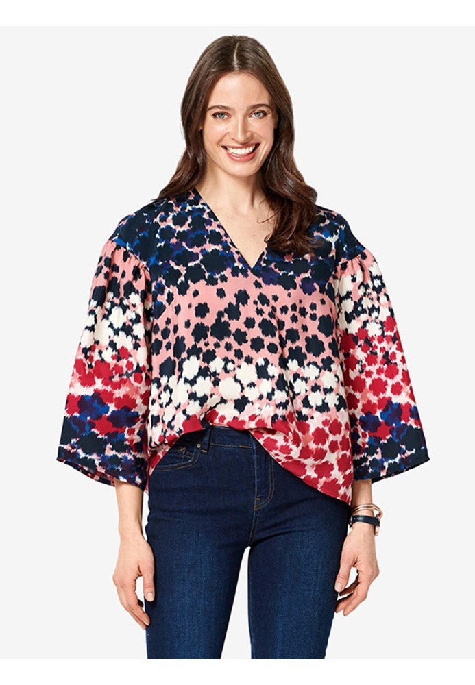 Pattern Wide-cut blouse with a round yoke on the back (Burda 2/2019, pattern no. 6284 B)