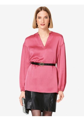 Pattern Wide-cut blouse with a round yoke on the back (Burda 2/2019, pattern no. 6284 B)