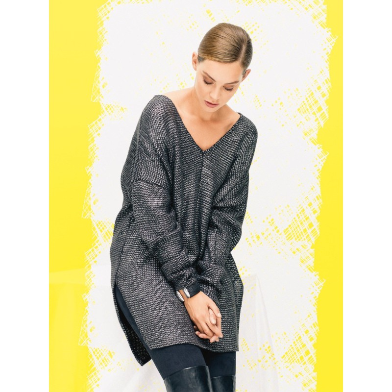 Pattern XXL V-neck pullover...