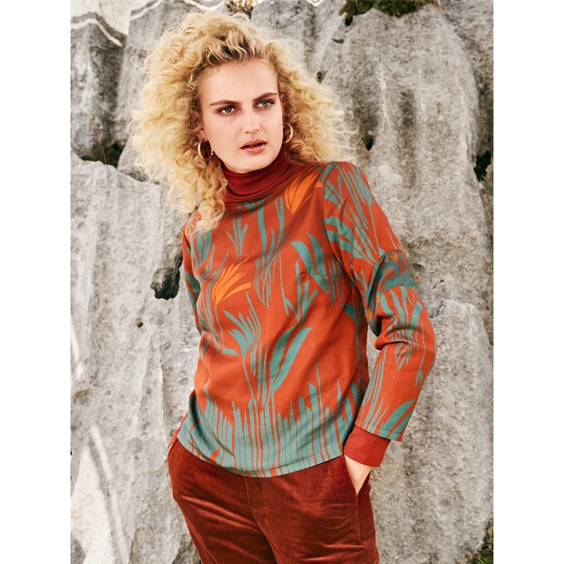 Pattern Blouse with figured...