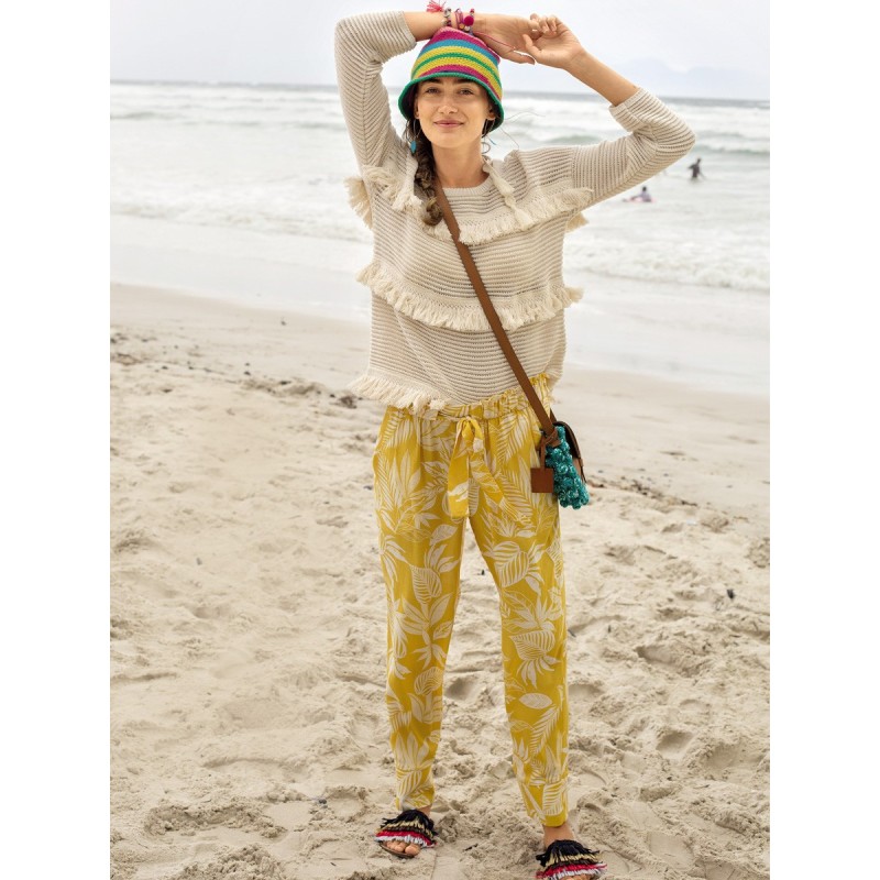 Pattern Pants of a narrowed...