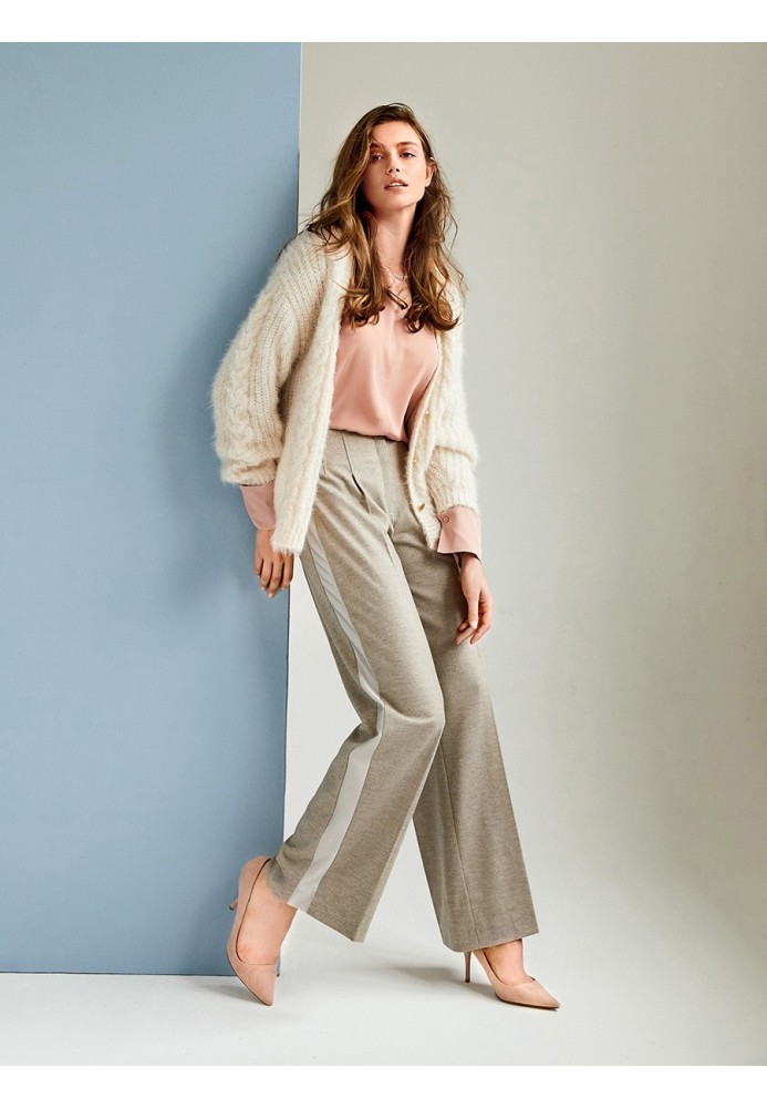 Pattern Pants of straight cut with satin stripes (Burda 1/2020, pattern number 113)