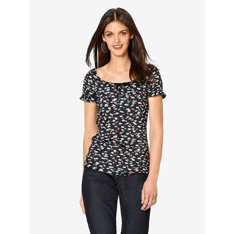 Pattern Knitted top with a...