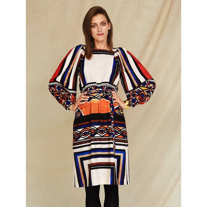 Pattern Straight-cut dress...