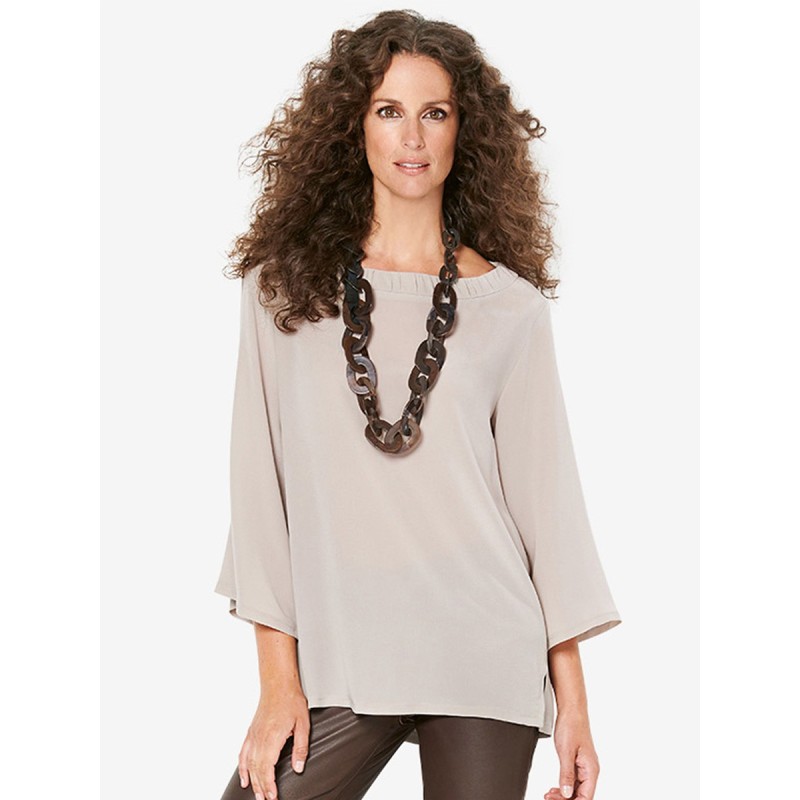 Pattern Straight-cut blouse...