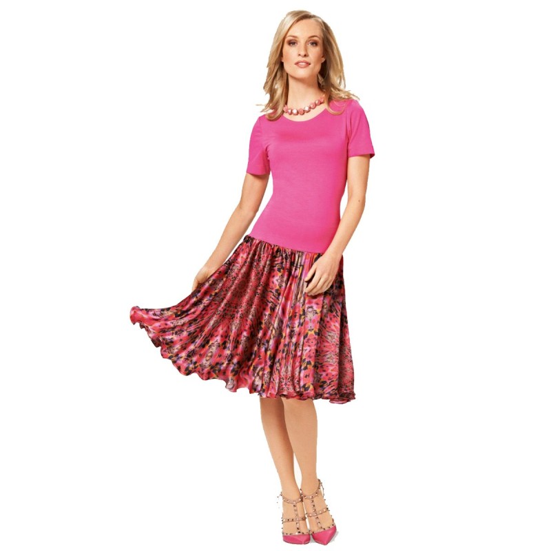 Pattern Dress with a lush...