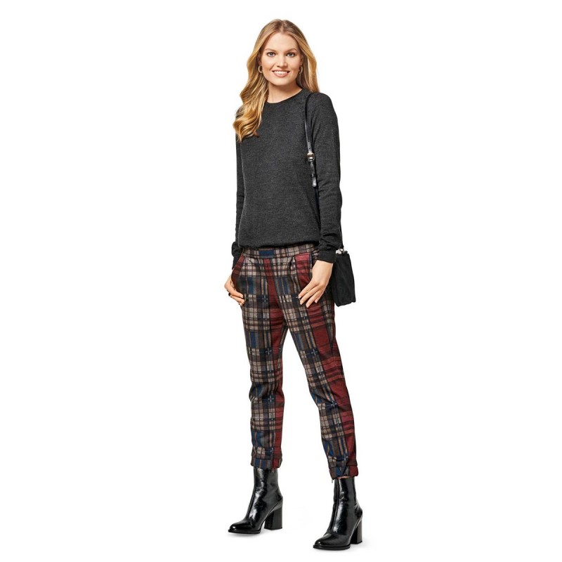 Pattern Knitted trousers...