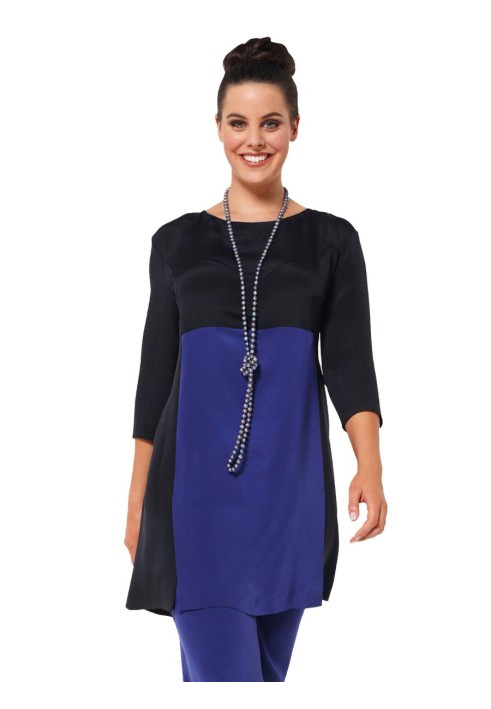 Pattern Dress with a fitted midi length silhouette (Burda 2/2014, pattern number 6863 A)