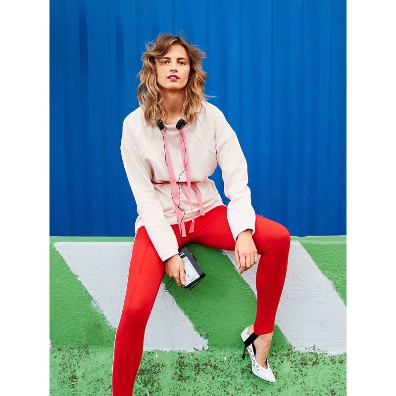 Pattern Pullover of a...