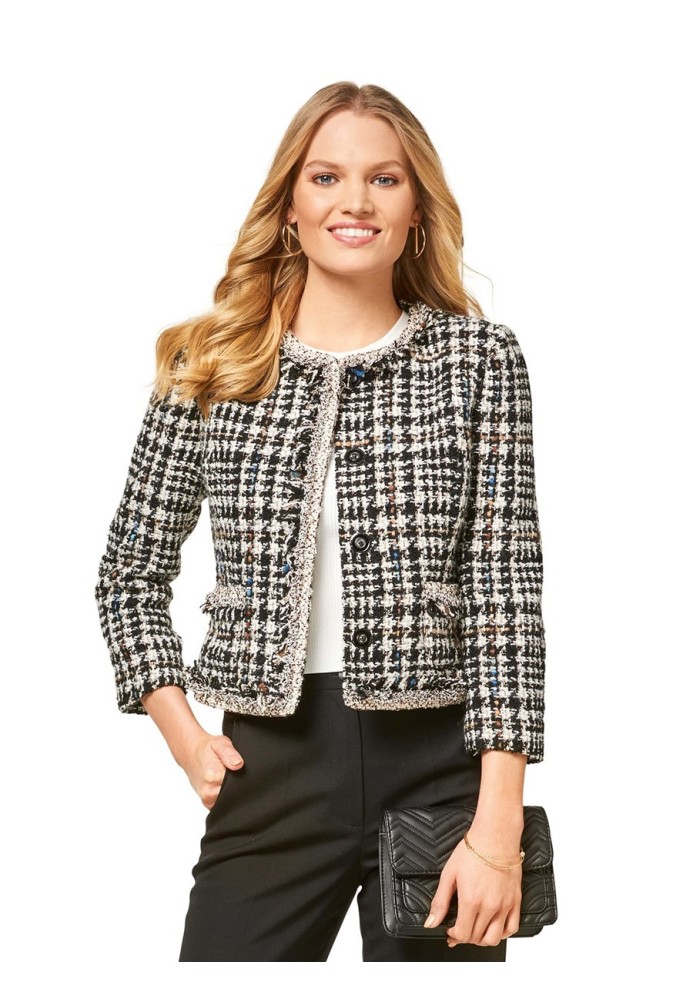 Pattern Boucle jacket of a fitted silhouette in the style of Chanel (Burda 2/2017, pattern number 6465 A)