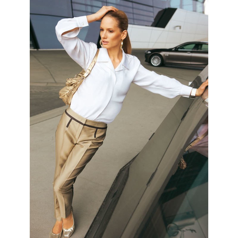 Pattern Blouse-shirt with a...