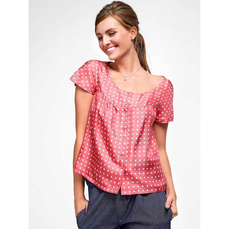 Pattern Straight-cut blouse...