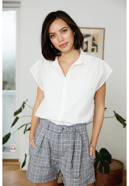 Pattern Bermuda shorts with a belt (I love to sew 2/2019, pattern number 106)