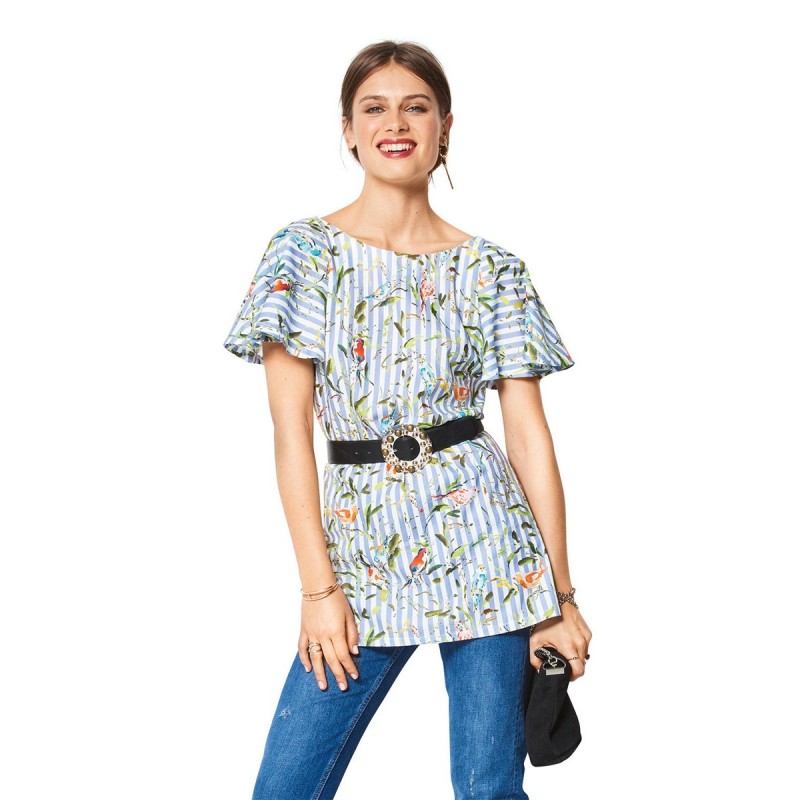 Pattern Blouse of a fitted...