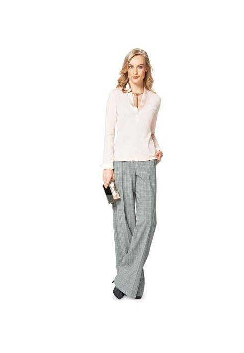 Pattern Slim fit pullover with satin details (Burda 2/2015, pattern number 6694 B)