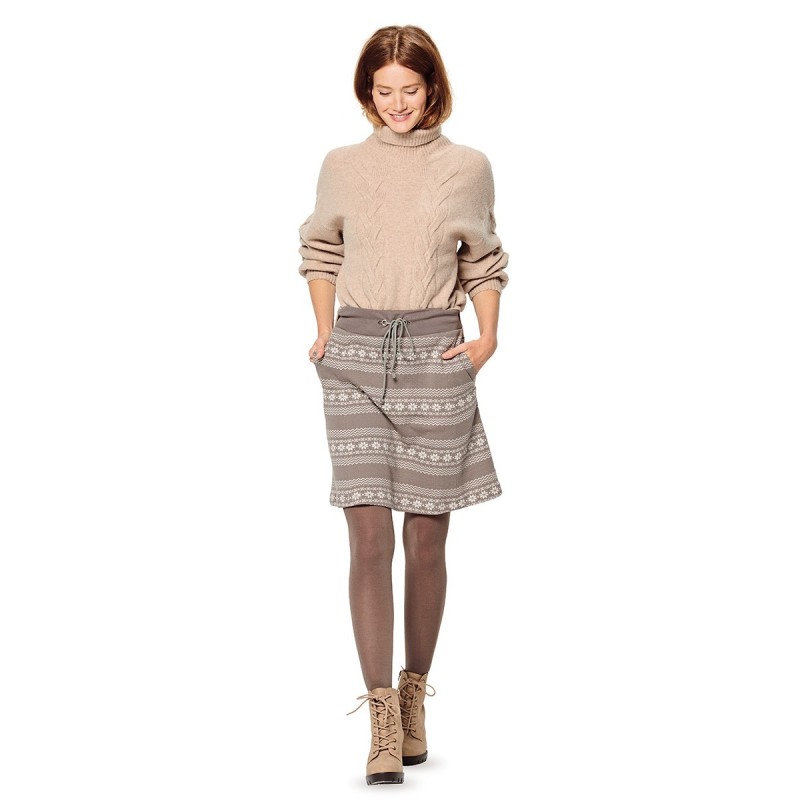 Pattern Knitted skirt with...