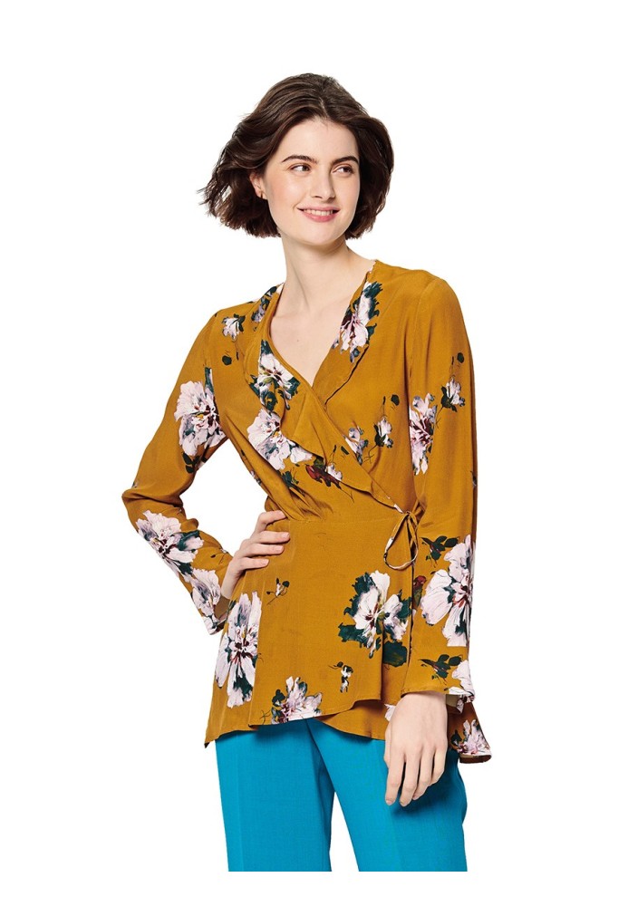 Pattern Blouse with a smell and frills (Burda 2/2020, pattern number 6169 B)