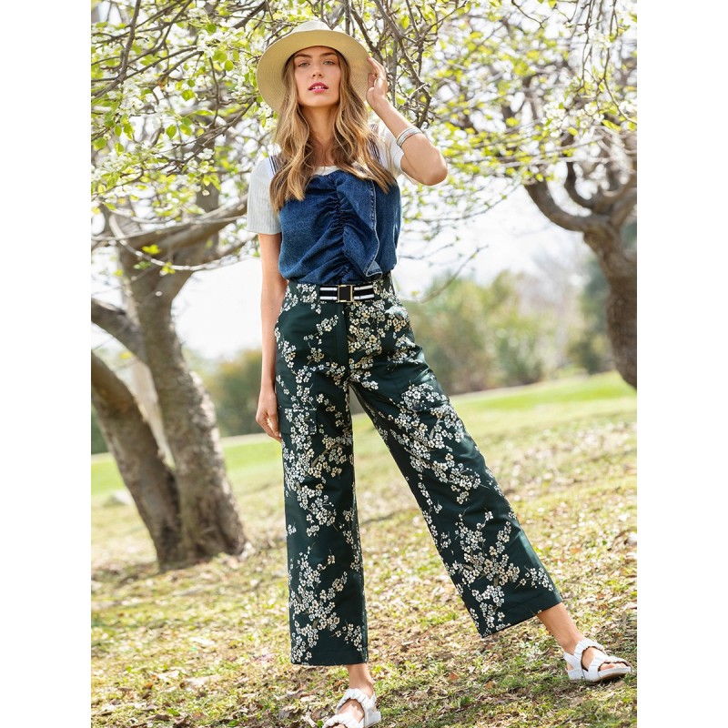 Pattern Jacquard trousers...