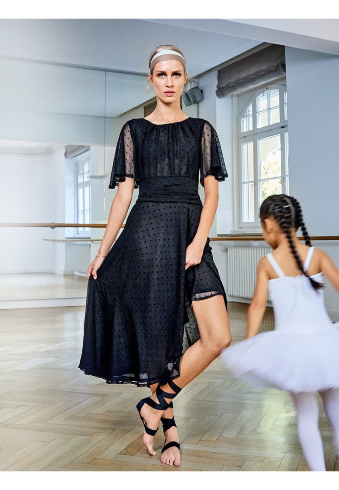 Pattern Dress with an asymmetrical cut skirt (Burda 3/2019, pattern number 122 B)