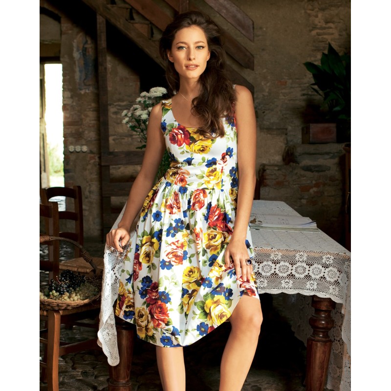 Pattern Sleeveless dress...