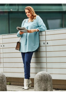 Pattern A spacious blouse with a pleat on the front (Burda 2/2019, pattern number 121 A)