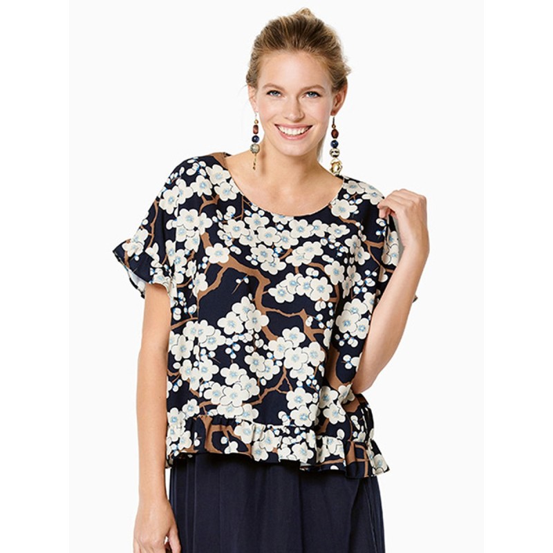 Pattern Blouse of a...