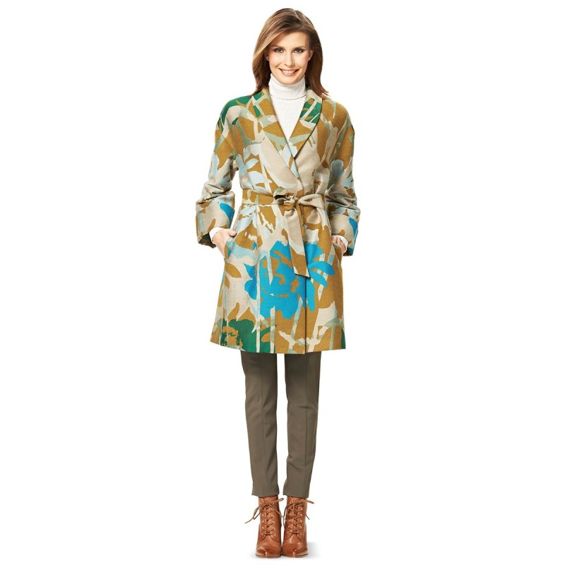 Pattern Spacious half coat...