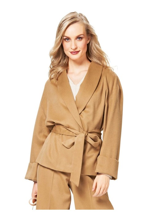 Pattern Spacious half coat with shawl collar (Burda 2/2015, pattern number 6704 B)