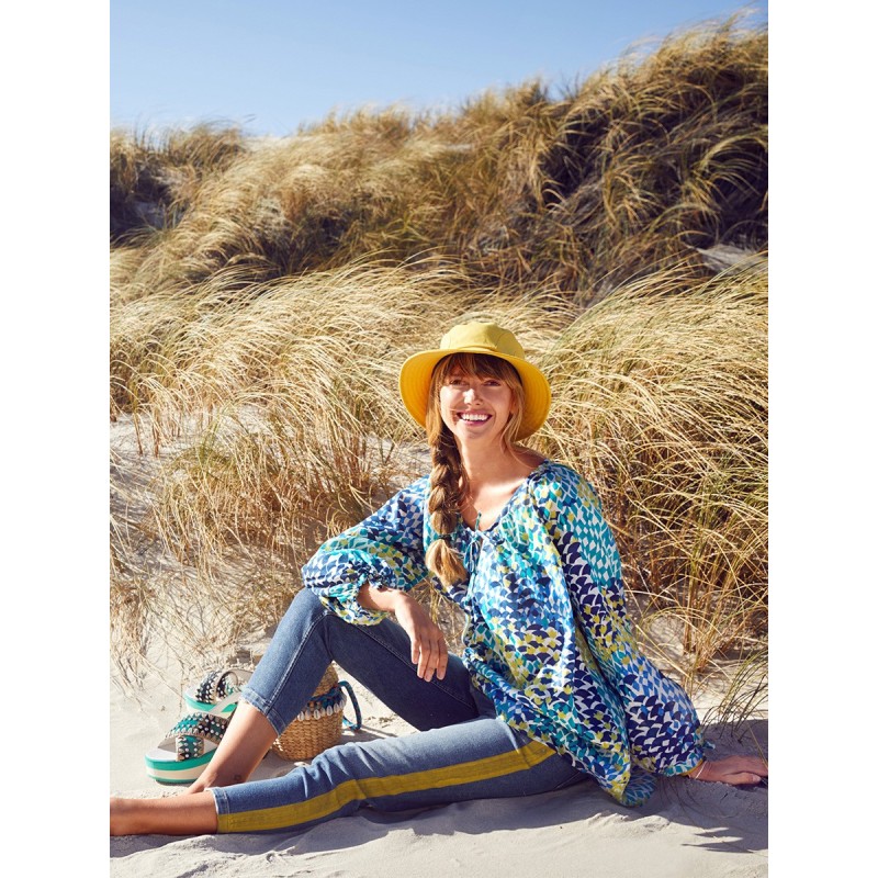 Pattern Tunic with a...