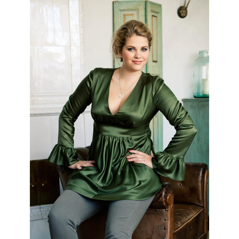 Pattern V-neck empire style...