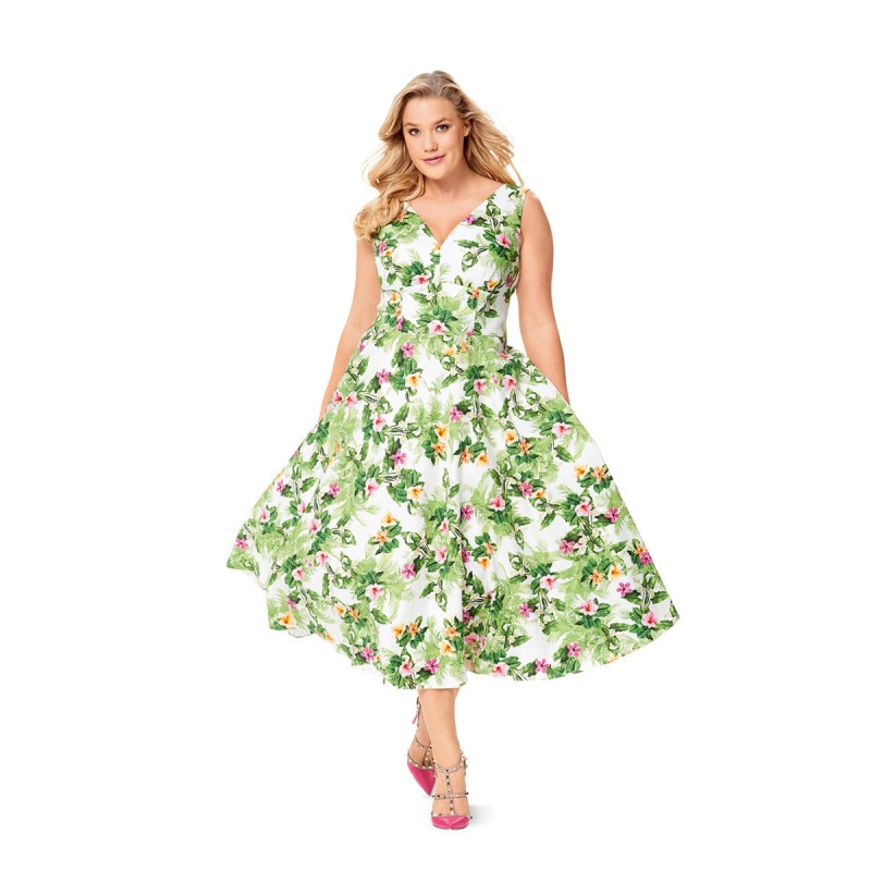 Pattern Dress with a wide...