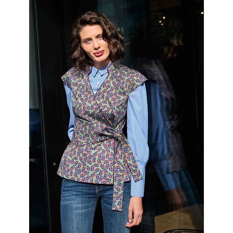 Pattern Slim fit blouse...