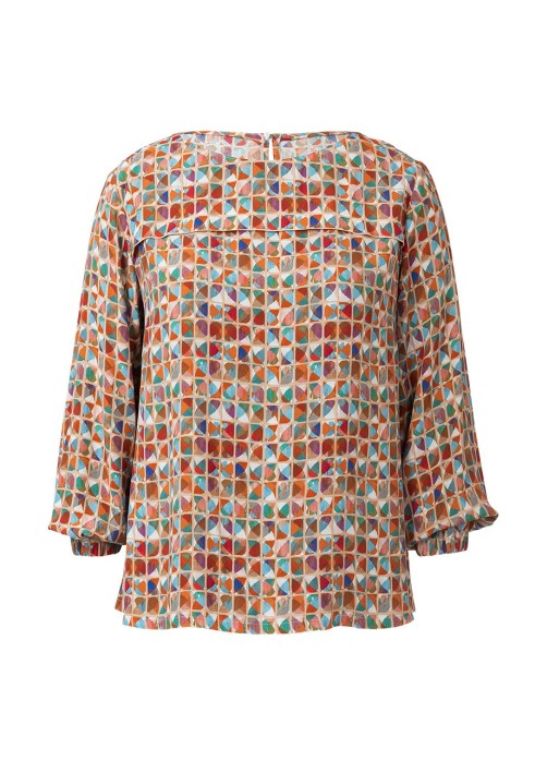 Pattern A-line blouse with a round neck (Burda 1/2020, pattern number 123 B)