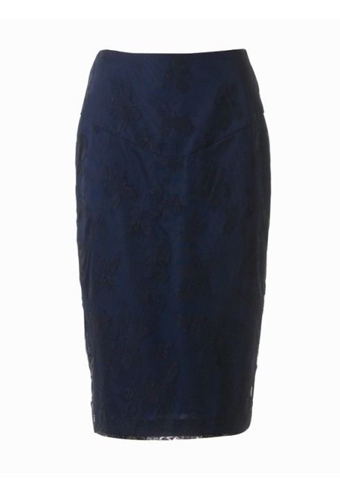 Pattern Pencil skirt made of lace tulle fabric (Burda 1/2011, pattern number 112)