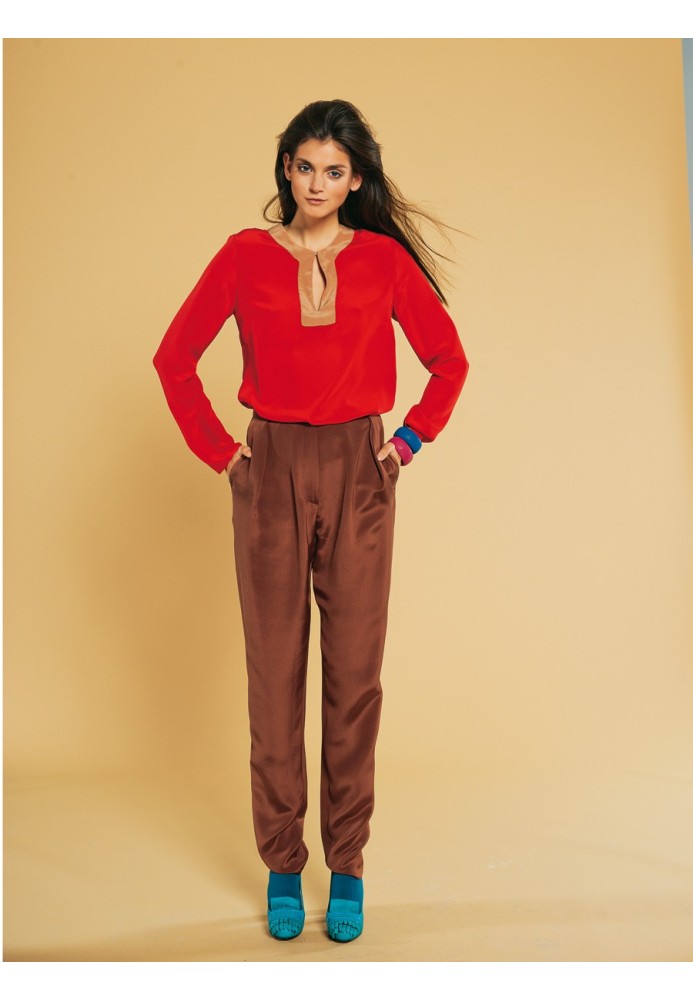 Pattern Pants with a tapered cut made of crepe de chine (Burda 9/2011, pattern number 120 B)