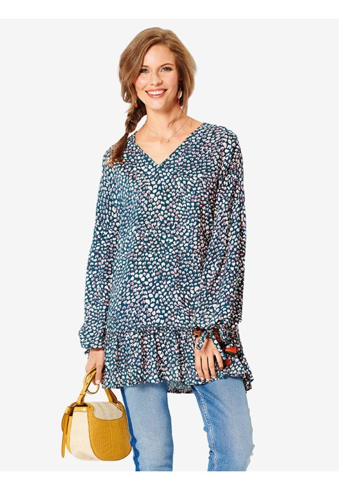 Pattern Blouse of a spacious silhouette with long sleeves (Burda 2/2019, pattern number 6266 C)