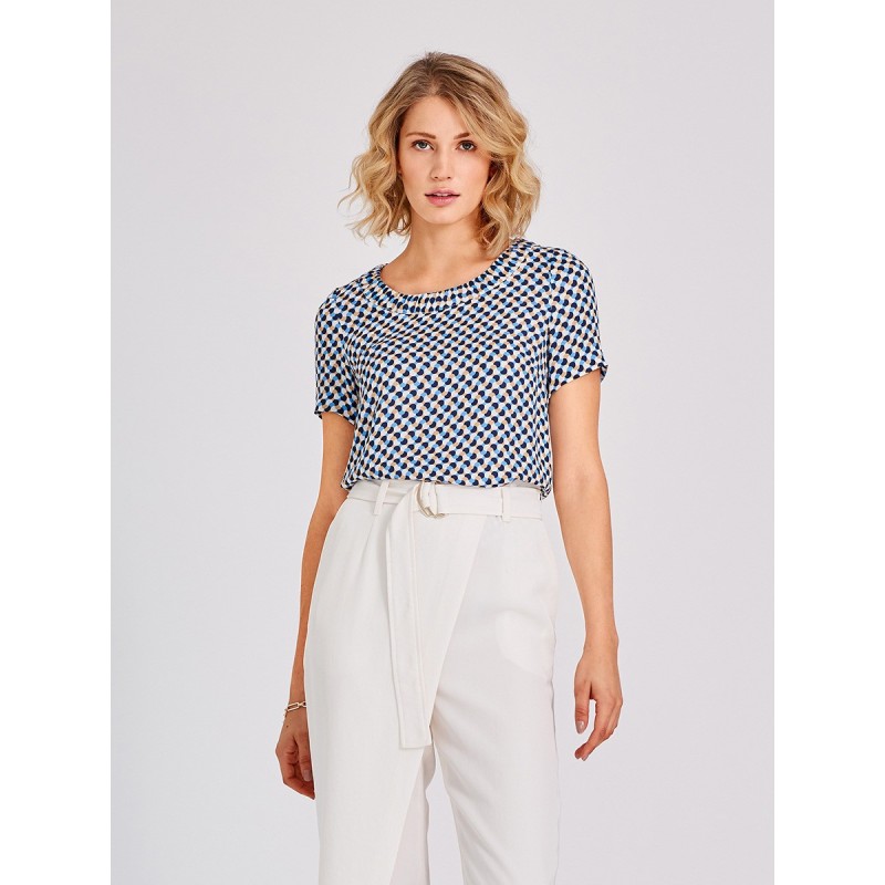 Pattern Blouse of a...