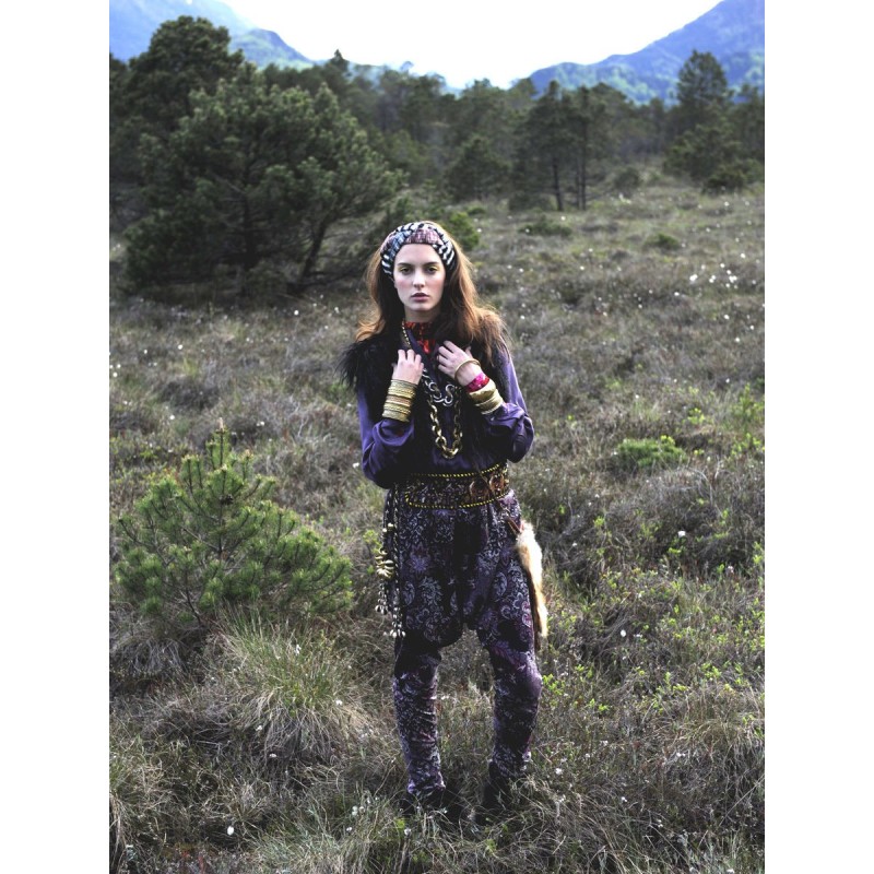 Pattern Pullover with solid...