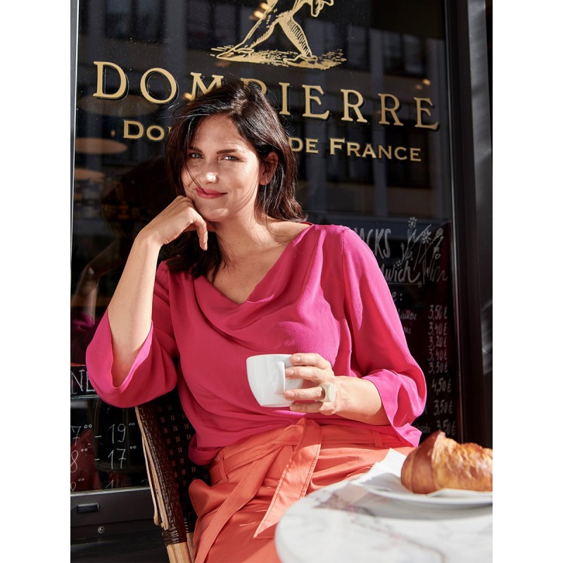 Pattern Blouse of a simple...