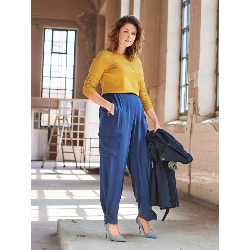 Pattern Cargo pants with an...