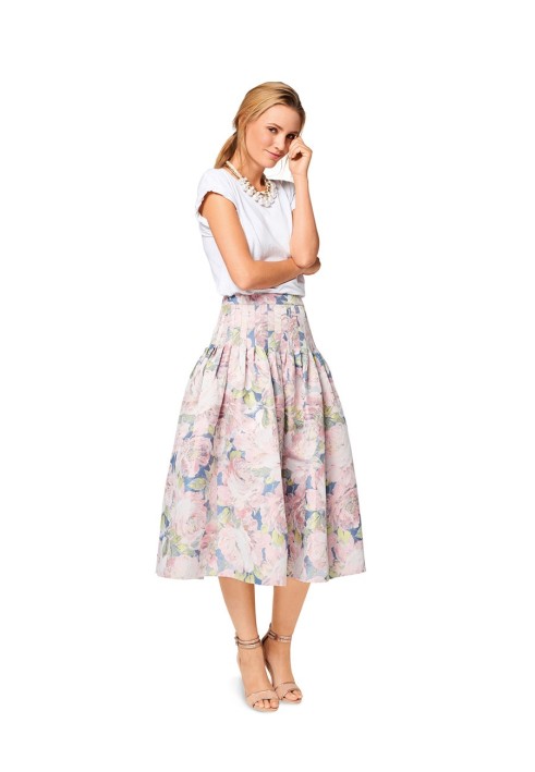 Pattern Skirt of a lush cut with pleats (Burda 1/2017, pattern number 6507 A)